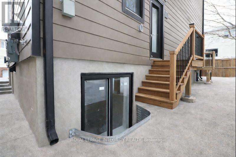 9 B Gwynne Avenue, Ottawa, Ontario  K1Y 1X1 - Photo 9 - X12754174