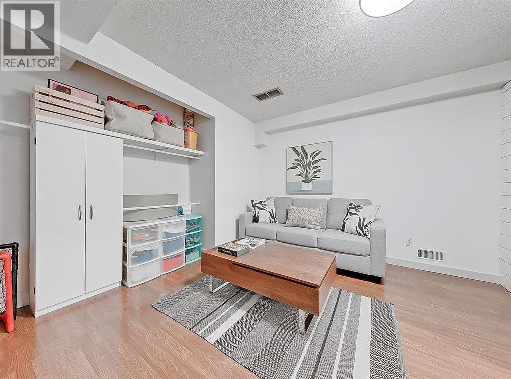 2, 2412 30 Street Sw, Calgary, Alberta  T3E 2M1 - Photo 14 - A2282543