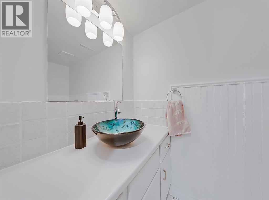 2, 2412 30 Street Sw, Calgary, Alberta  T3E 2M1 - Photo 16 - A2282543