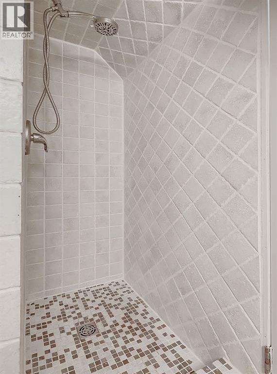 2, 2412 30 Street Sw, Calgary, Alberta  T3E 2M1 - Photo 17 - A2282543