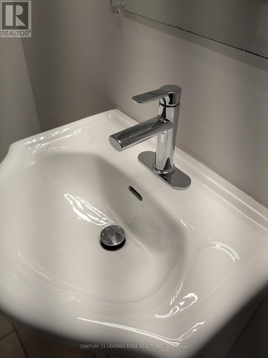 Bsmt - 2424 Whaley Drive, Mississauga, Ontario  L5B 2B5 - Photo 18 - W12744974