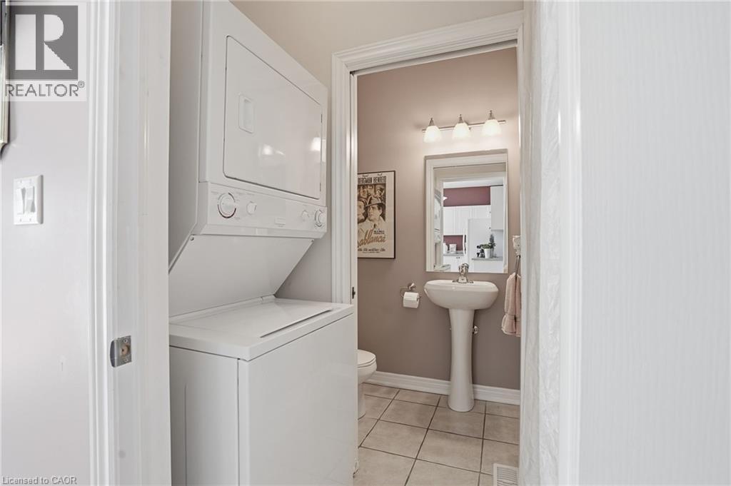 11 Sidare Court, Grimsby, Ontario  L3M 4E8 - Photo 21 - 40802086