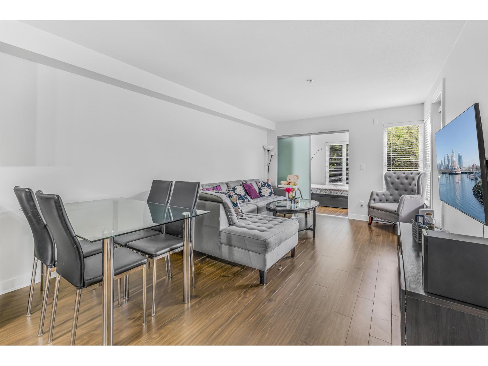 202 13740 75a Avenue, Surrey, British Columbia  V3W 0E8 - Photo 2 - R3085001