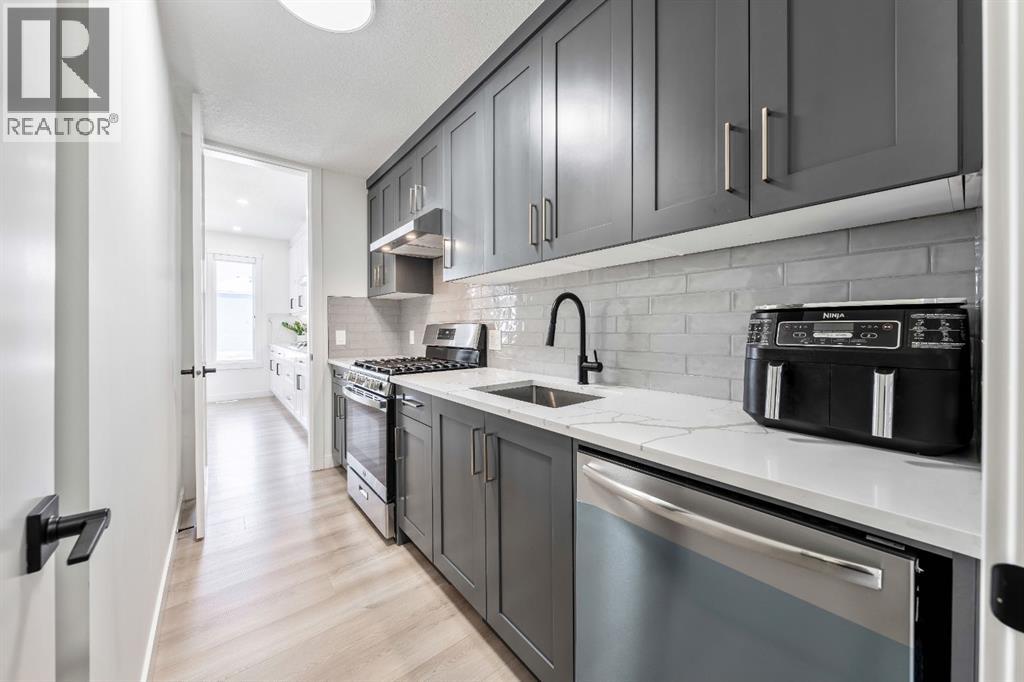 27 Bridges Drive, Langdon, Alberta  T0J 1X3 - Photo 10 - A2281647