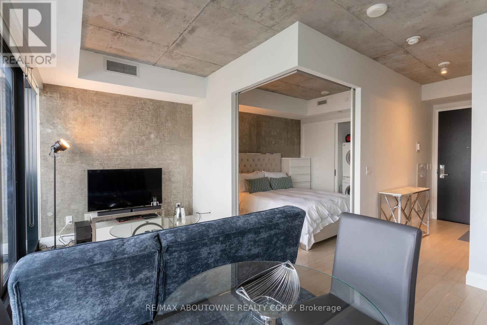 3302 - 224 King Street W, Toronto, Ontario  M5H 0A6 - Photo 11 - C12754106