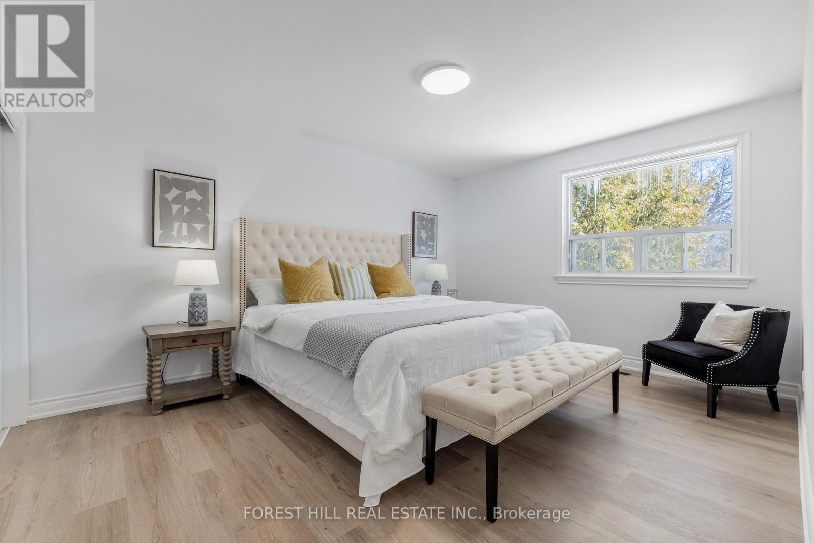 37 Farmcote Road, Toronto, Ontario  M3B 2Z6 - Photo 25 - C12754114