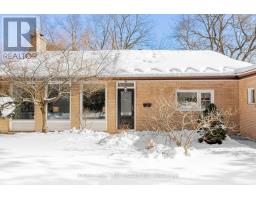 37 FARMCOTE ROAD, Toronto, Ontario