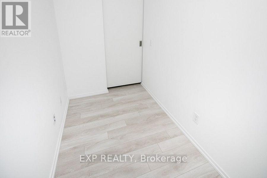 2205 - 197 Yonge Street, Toronto, Ontario M5B 1M4 - Photo 12 - C12754122