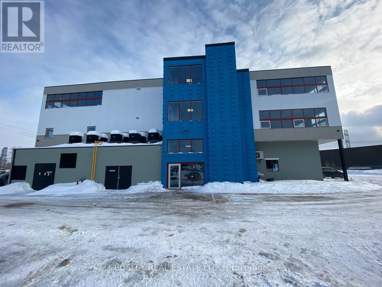 208 - 45 Industrial Street, Toronto, Ontario  M4G 1Z2 - Photo 2 - C12754138