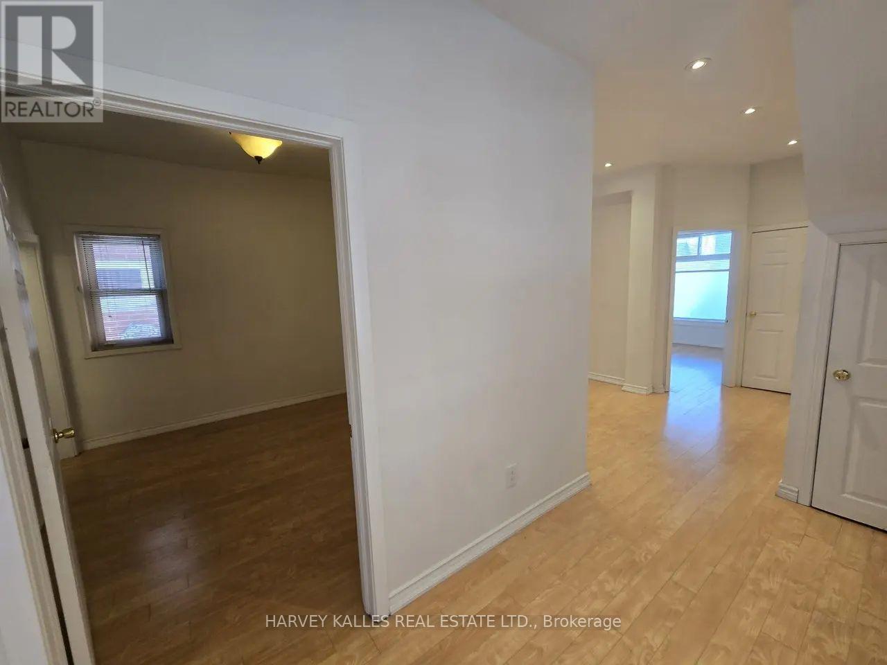 Main - 19 Rogers Road, Toronto, Ontario  M6E 1N5 - Photo 11 - C12754172