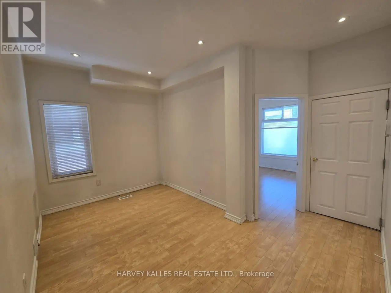 Main - 19 Rogers Road, Toronto, Ontario  M6E 1N5 - Photo 9 - C12754172