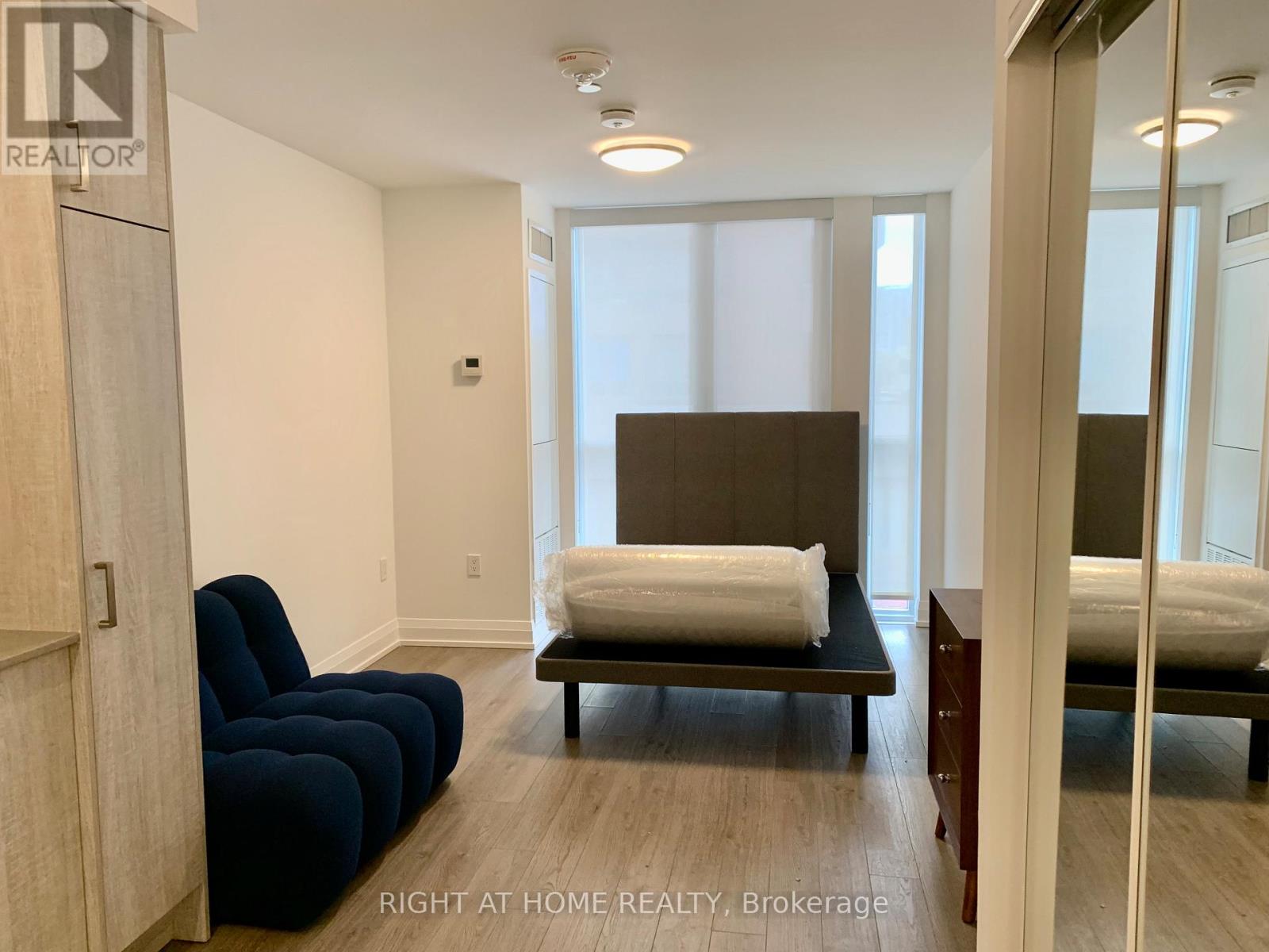 77 Mutual Street, Toronto, Ontario  M5B 0B9 - Photo 4 - C12754216