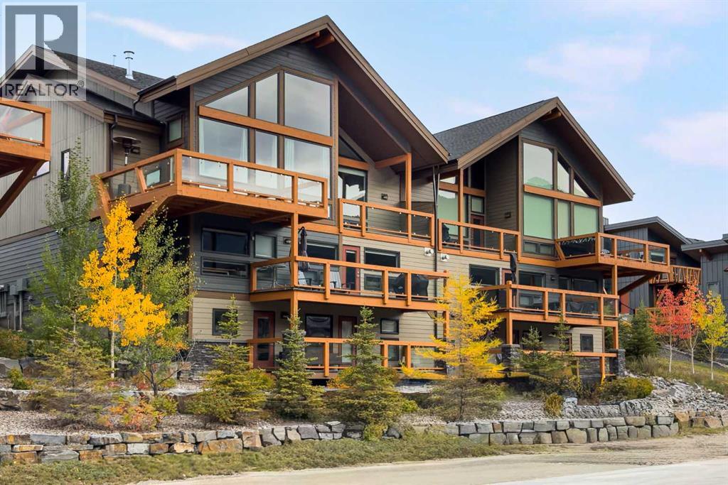 204, 105 Stewart Creek Rise Sw, Canmore, Alberta  T1W 0J5 - Photo 2 - A2262139