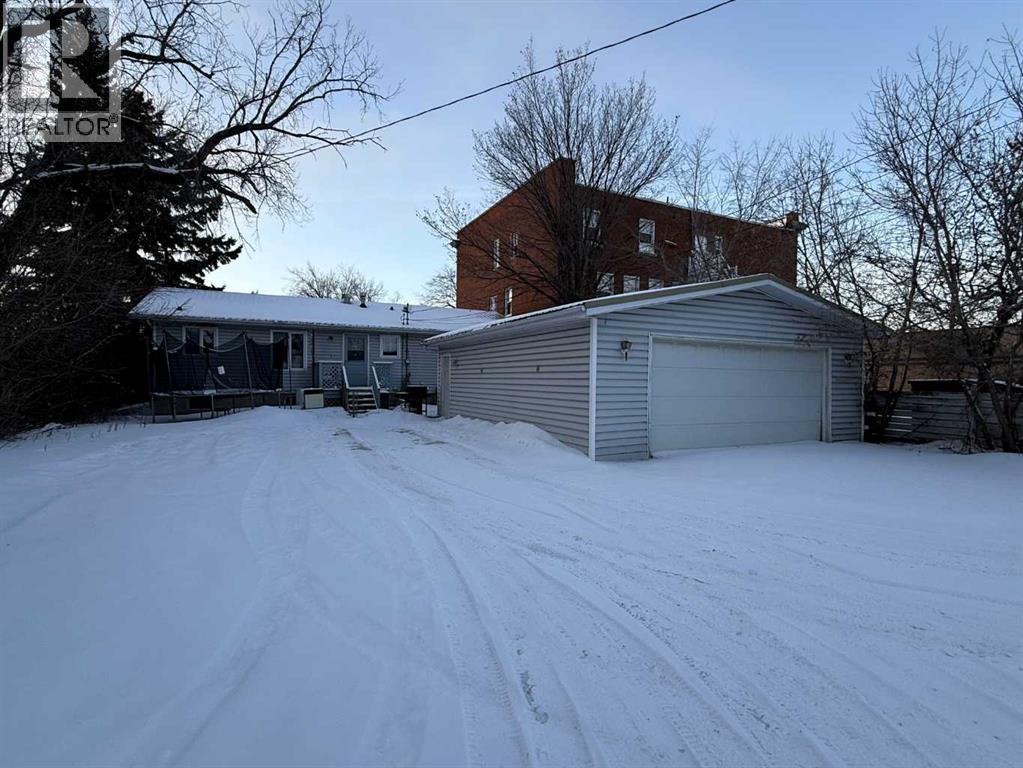 4836 50 Avenue, Vermilion, Alberta  T9X 1T6 - Photo 2 - A2205438