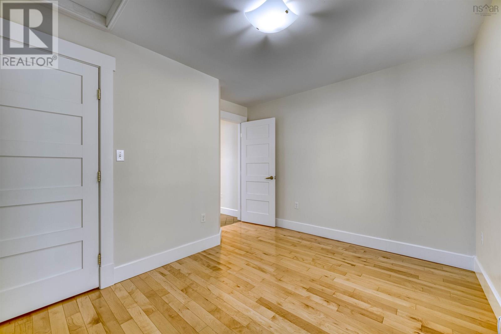 243 Pelham Street, Lunenburg, Nova Scotia  B0J 2C0 - Photo 20 - 202529467