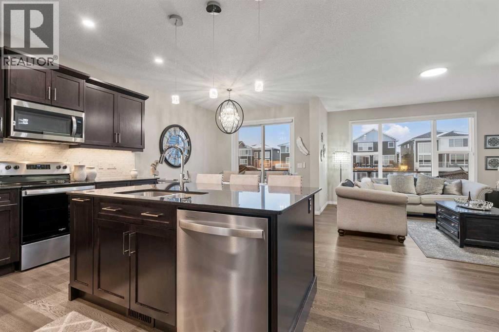 271 Chelsea Heath, Chestermere, Alberta  T1X 2N4 - Photo 8 - A2275004