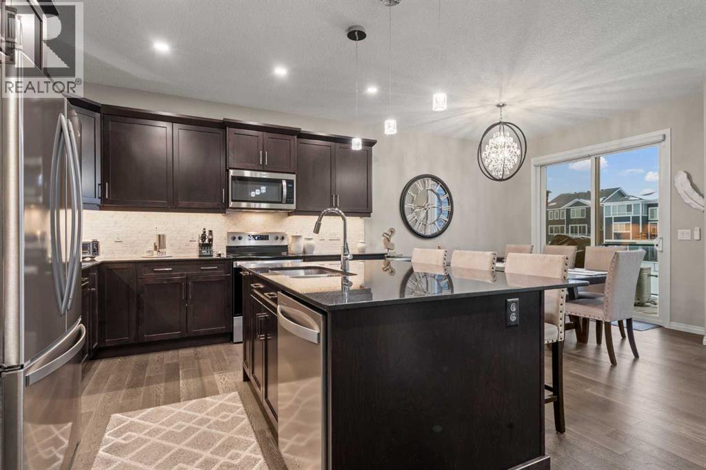 271 Chelsea Heath, Chestermere, Alberta  T1X 2N4 - Photo 6 - A2275004