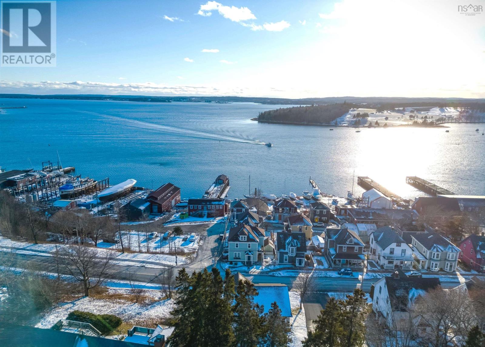 243 Pelham Street, Lunenburg, Nova Scotia  B0J 2C0 - Photo 49 - 202529467