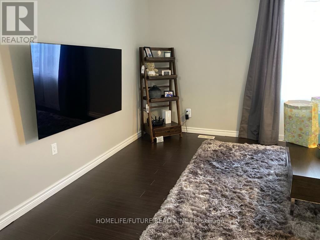 31 Middlecote Drive, Ajax, Ontario  L1T 0A4 - Photo 11 - E12754208