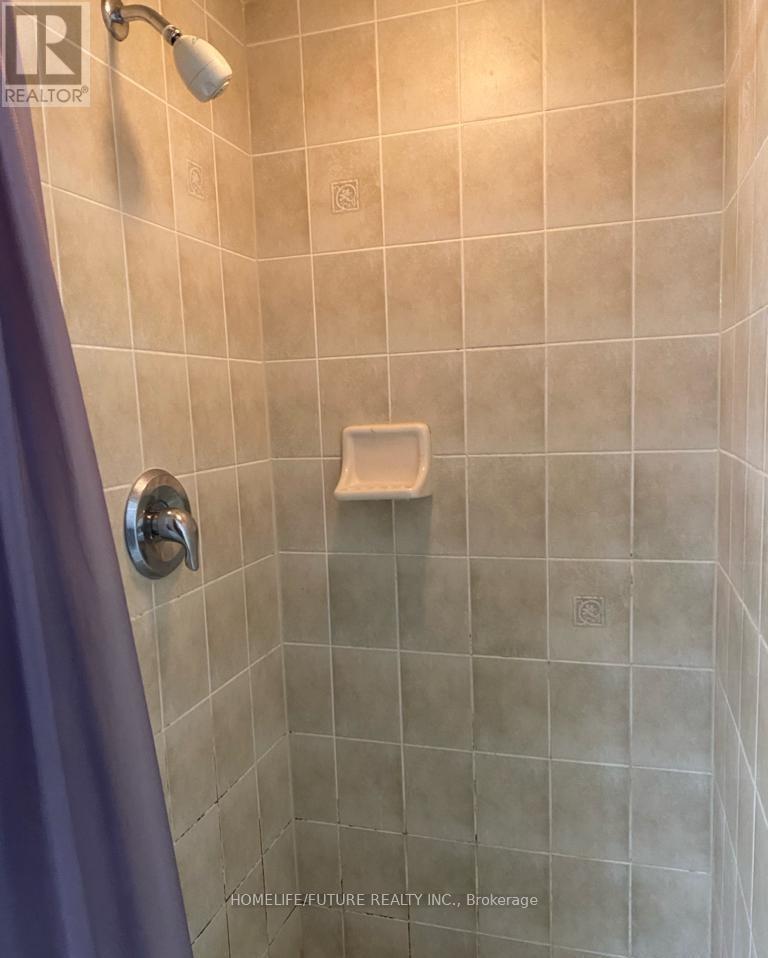 31 Middlecote Drive, Ajax, Ontario  L1T 0A4 - Photo 16 - E12754208