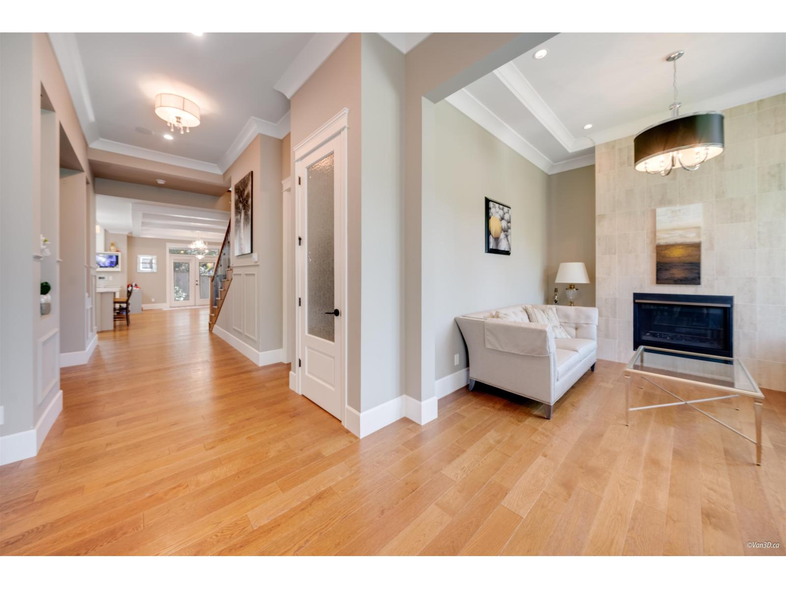 14428 33a Avenue, Surrey, British Columbia  V4P 3R7 - Photo 3 - R3086071