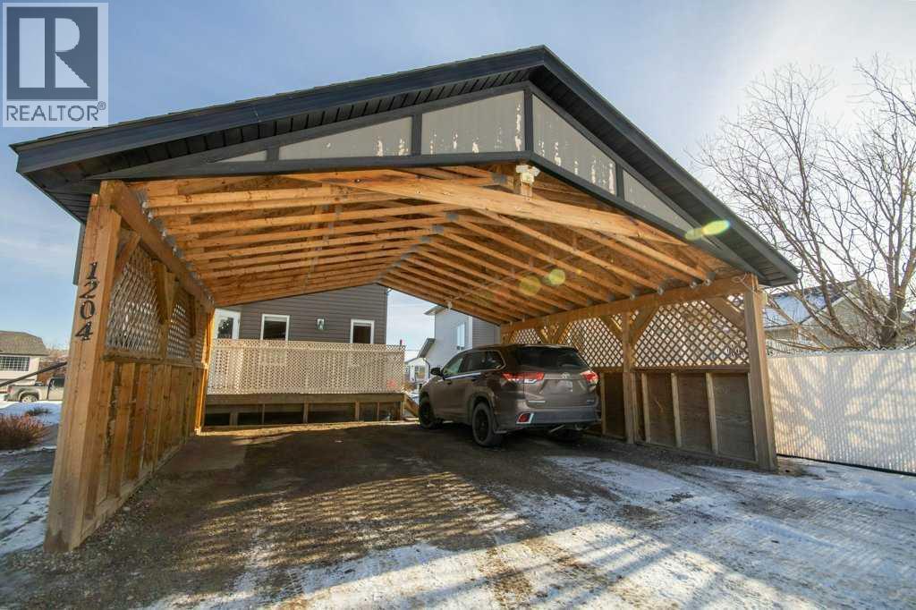 1204 1 Street Ne, Sundre, Alberta  T0M 1X0 - Photo 5 - A2282903