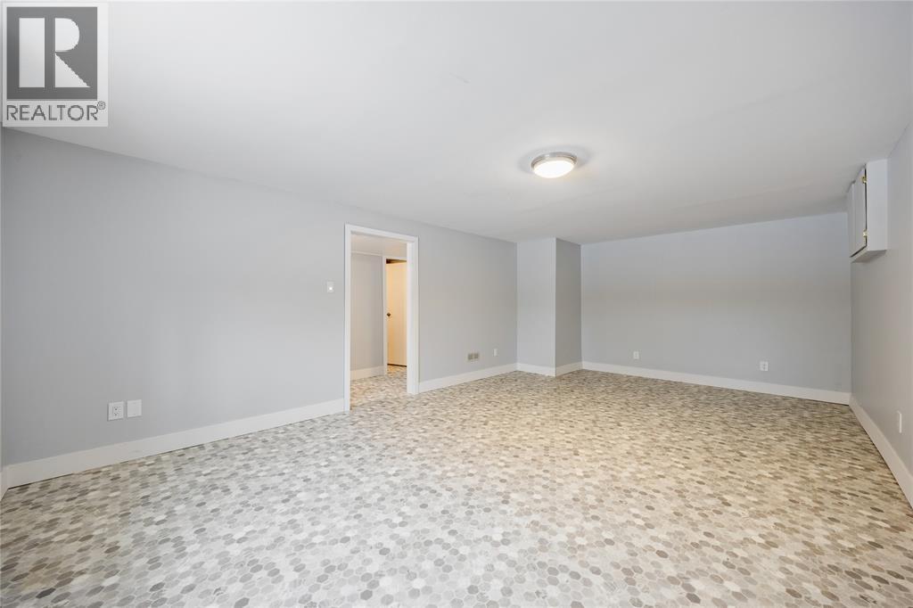 165 Hanna Crescent, Sarnia, Ontario  N7S 4H4 - Photo 14 - 26002509