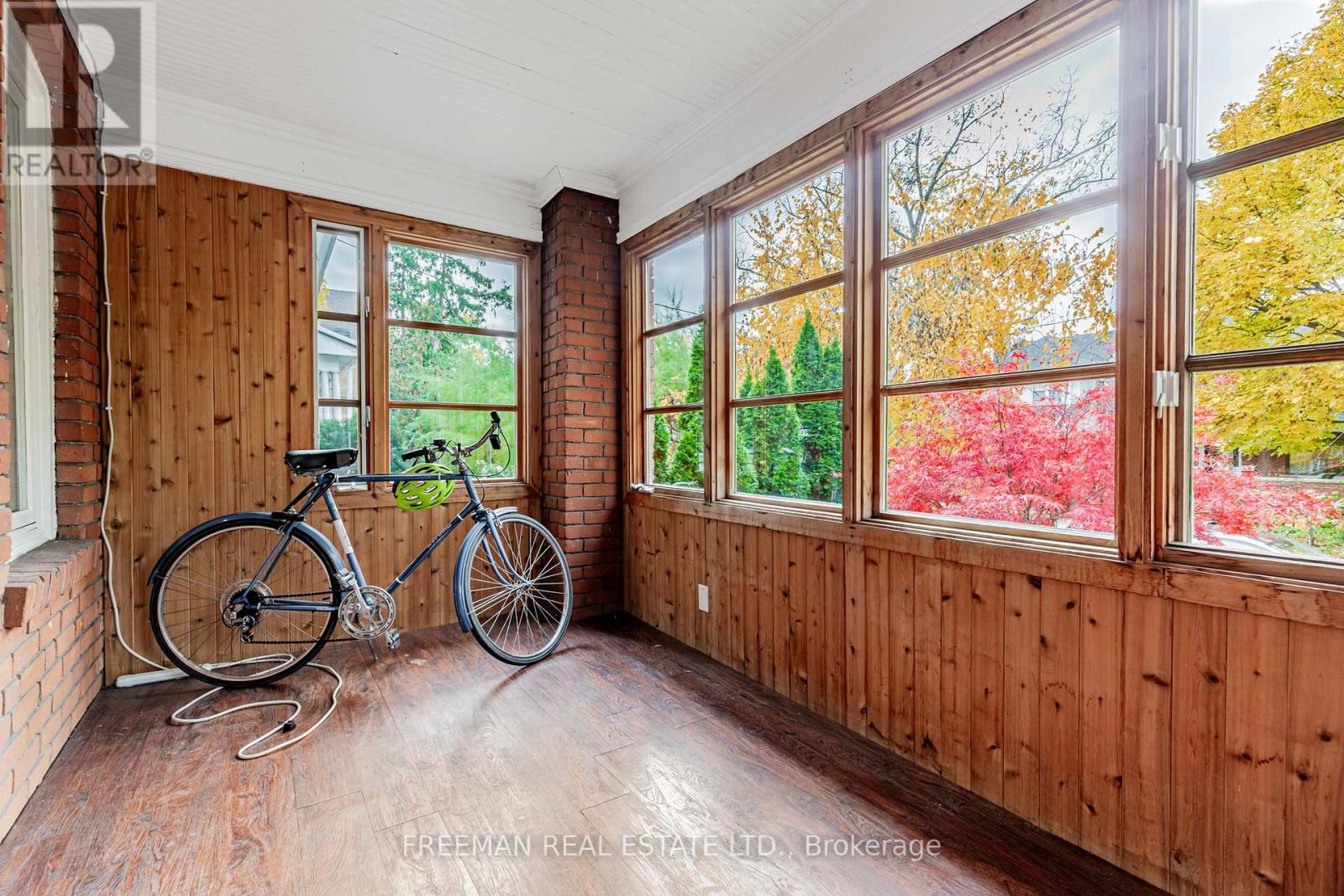 115 Mavety Street, Toronto, Ontario  M6P 2L8 - Photo 21 - W12754098