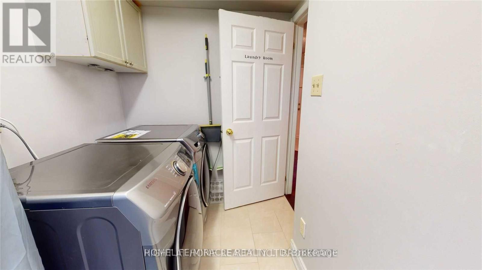 81 Ready Court, Brampton, Ontario  L6Y 4T4 - Photo 10 - W12754108