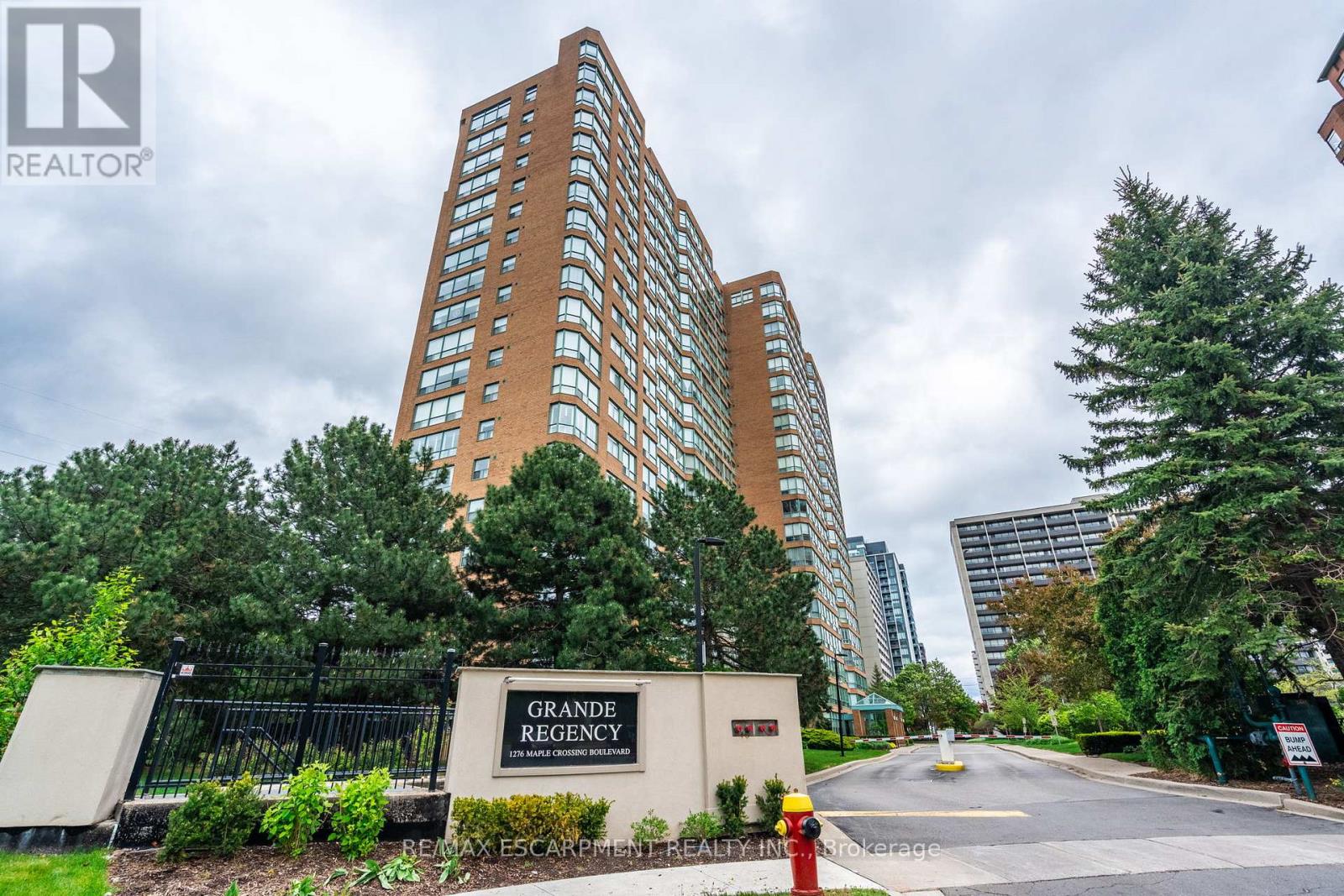 1203 - 1276 MAPLE CROSSING BOULEVARD, Burlington, Ontario