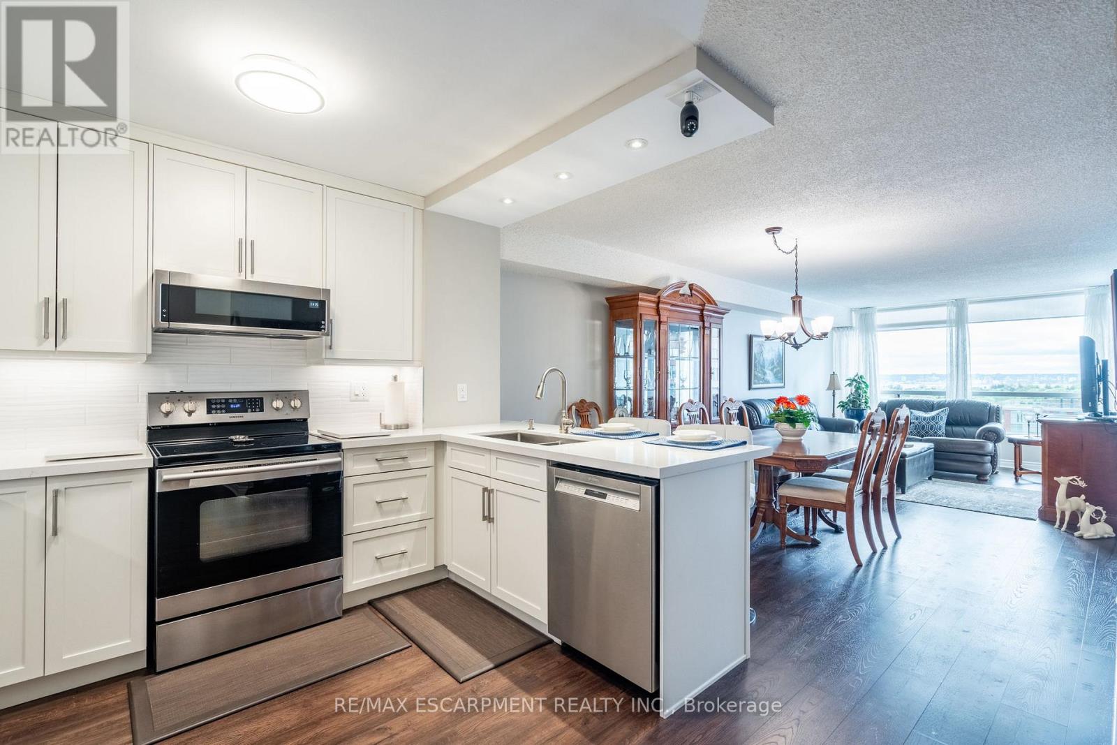 1203 - 1276 Maple Crossing Boulevard, Burlington, Ontario L7S 2J9 - Photo 14 - W12754140