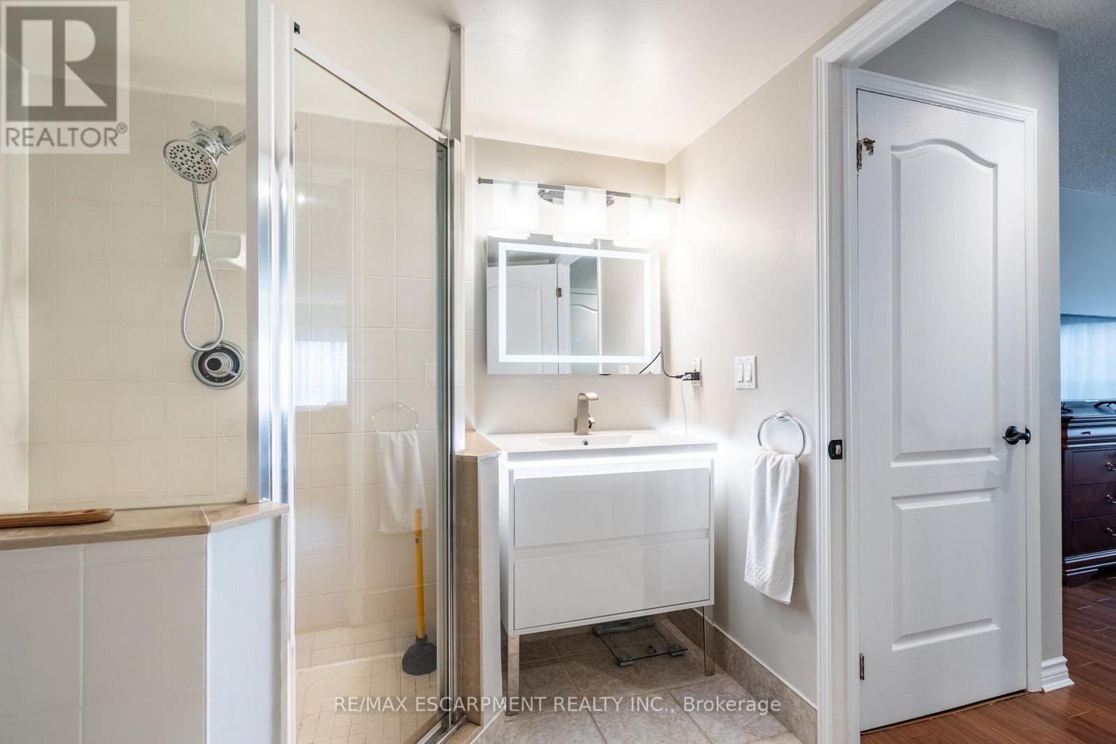 1203 - 1276 Maple Crossing Boulevard, Burlington, Ontario L7S 2J9 - Photo 30 - W12754140