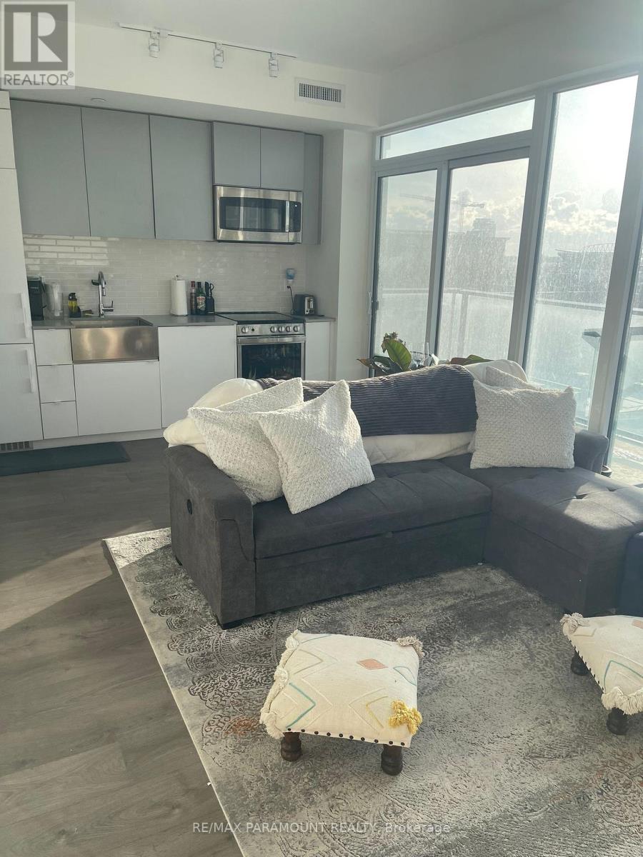 605 - 270 Dufferin Avenue, Toronto, Ontario  M6K 0H8 - Photo 3 - W12754164