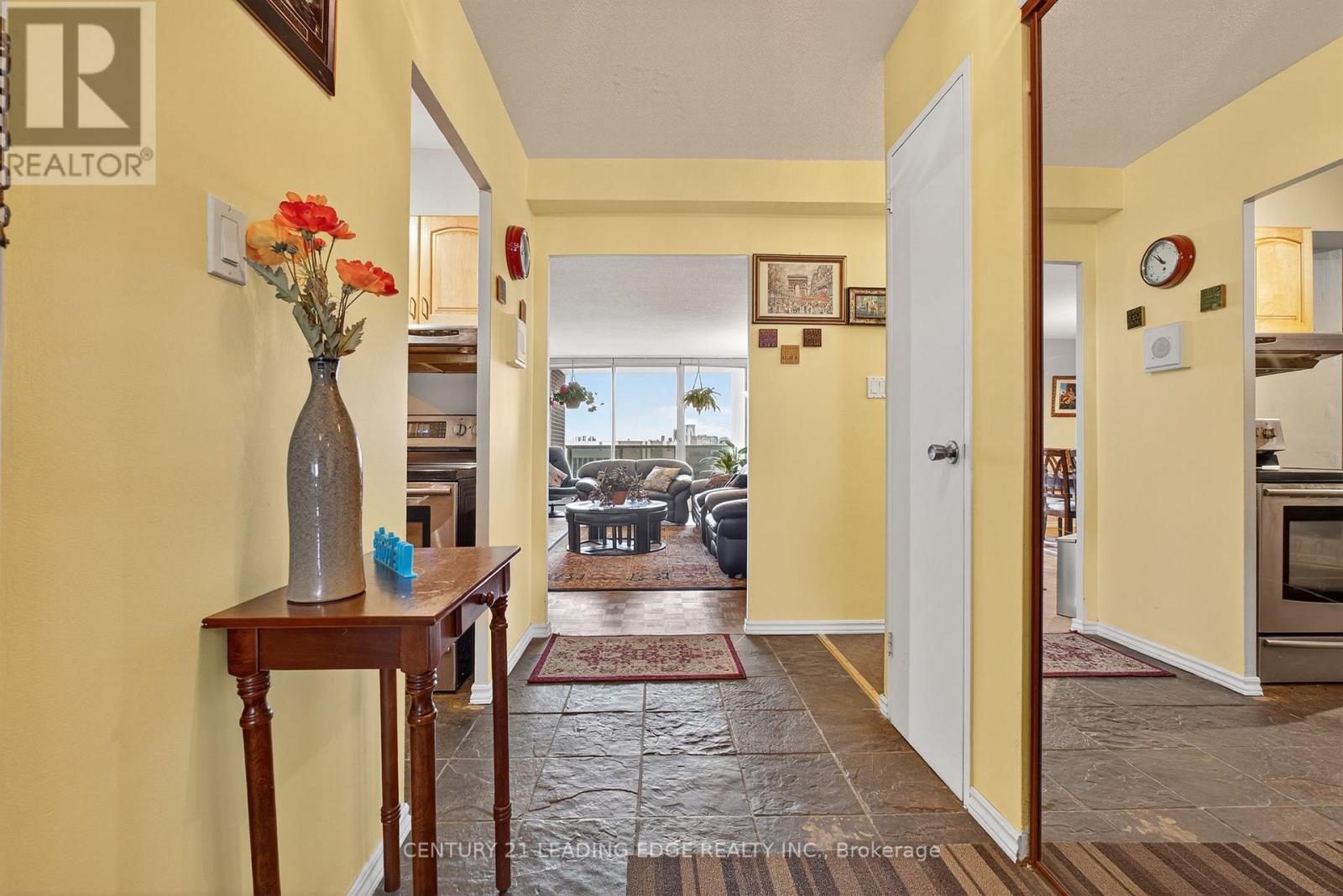 1802 - 85 Emmett Avenue, Toronto, Ontario M6M 5A2 - Photo 7 - W12754166