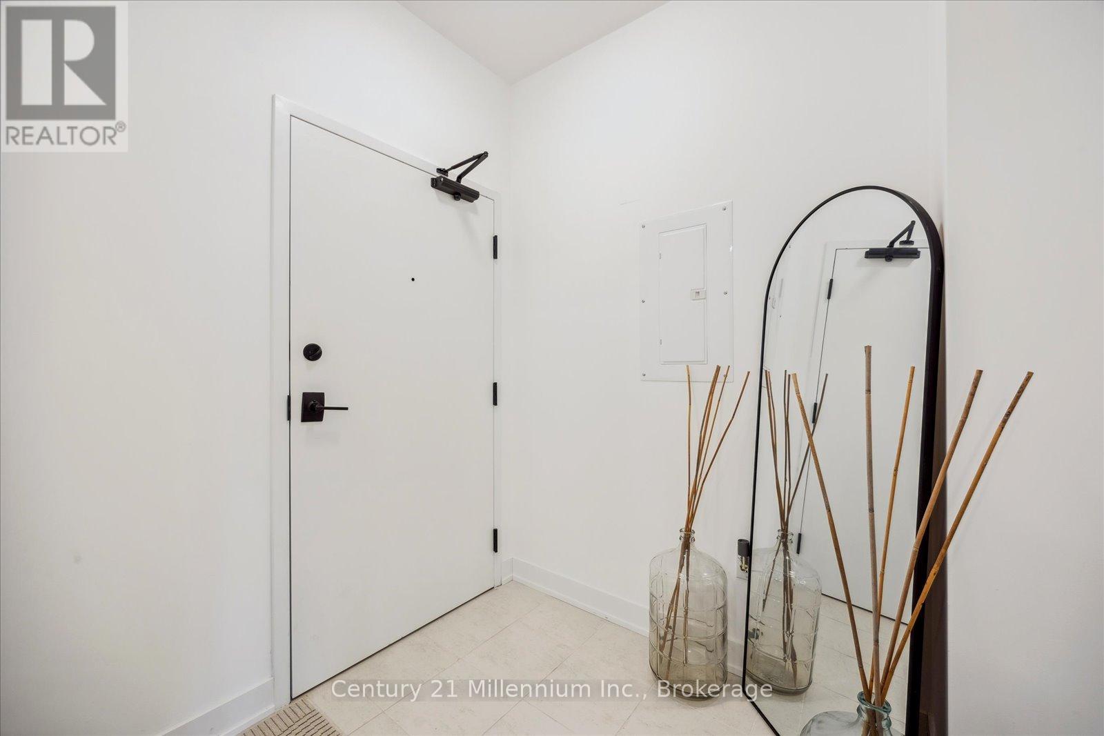 409 - 10 Culinary Lane, Barrie, Ontario  L9J 0K2 - Photo 6 - S12754286