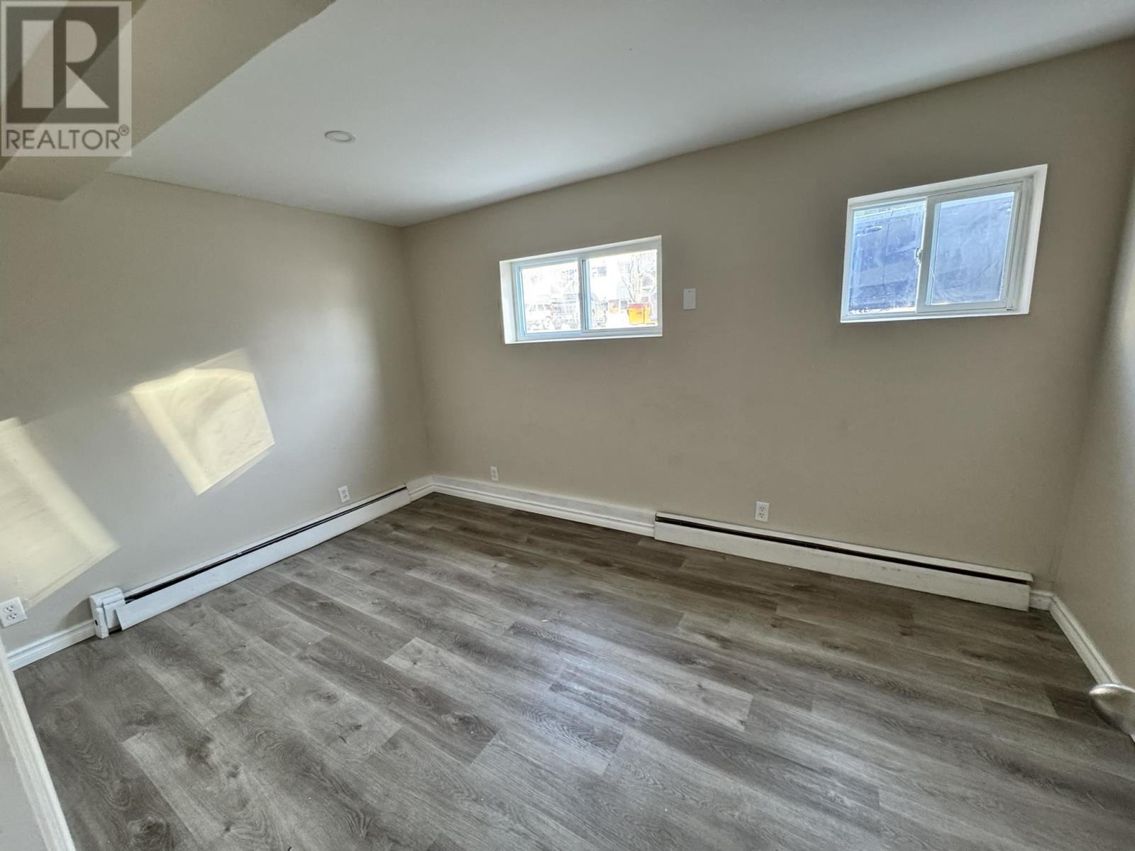 690 Pine St, Sault Ste. Marie, Ontario  P6B 3G1 - Photo 14 - SM260219