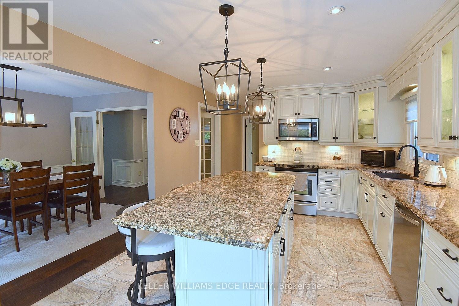 18 Charterhouse Crescent, Hamilton, Ontario  L9G 4E5 - Photo 13 - X12754176