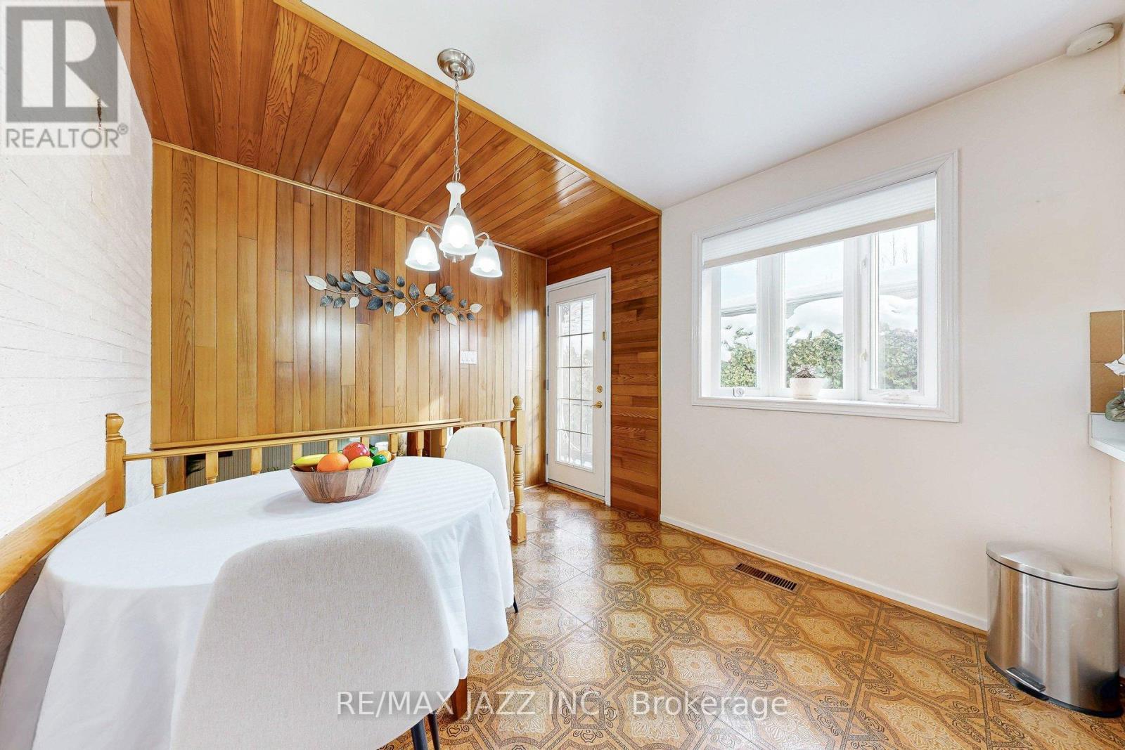 5 Dingley Court, Ajax, Ontario  L1S 6B5 - Photo 17 - E12754430