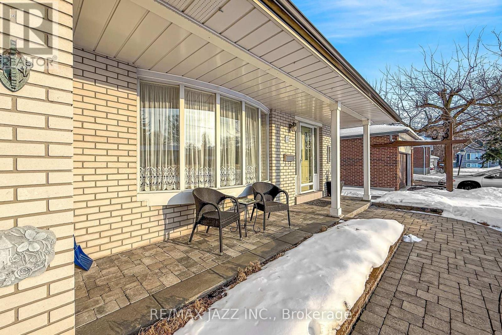 5 Dingley Court, Ajax, Ontario  L1S 6B5 - Photo 3 - E12754430