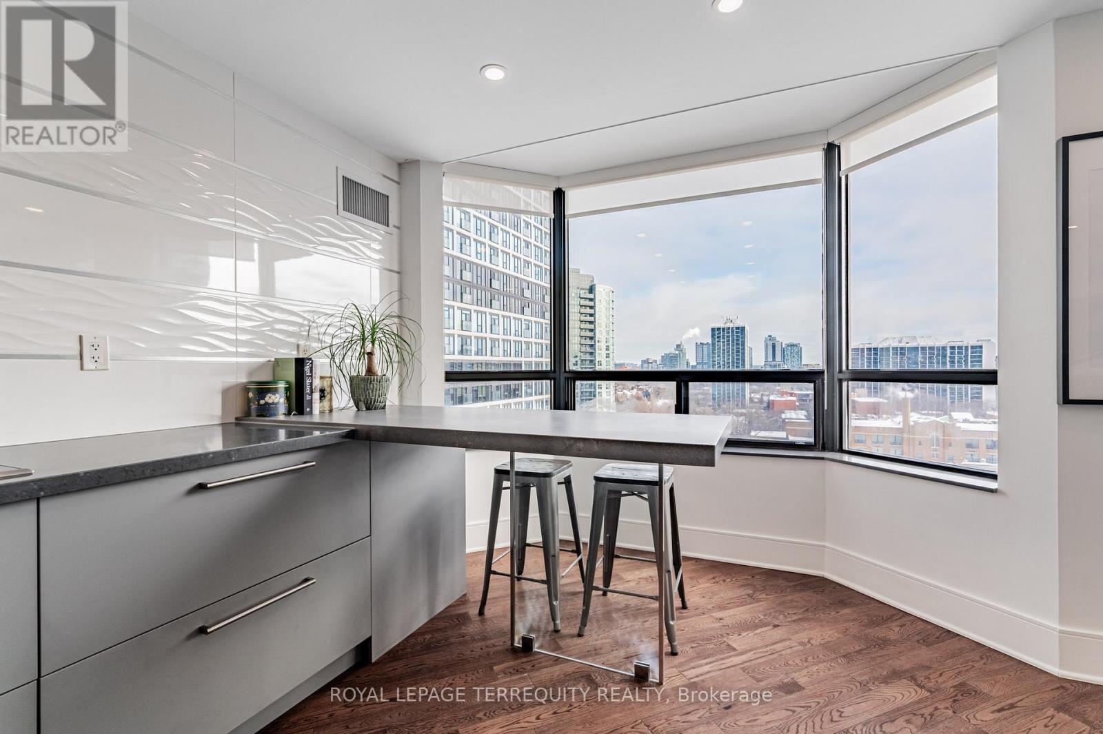 1203 - 192 Jarvis Street, Toronto, Ontario  M5B 2J9 - Photo 12 - C12753864