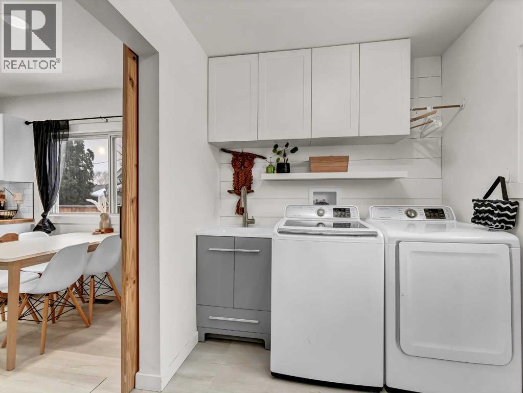 27 11 Street Sw, Medicine Hat, Alberta  T1A 4R9 - Photo 11 - A2282176