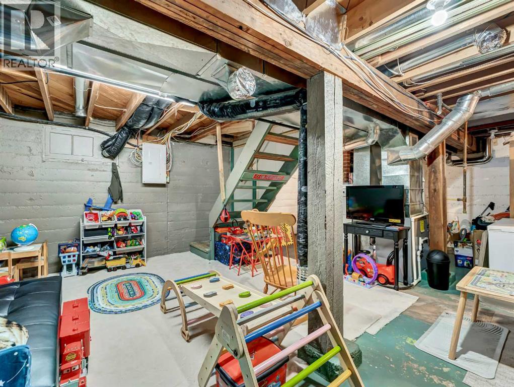 27 11 Street Sw, Medicine Hat, Alberta  T1A 4R9 - Photo 25 - A2282176