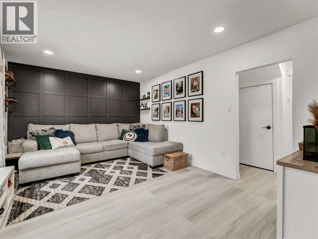 27 11 Street Sw, Medicine Hat, Alberta  T1A 4R9 - Photo 13 - A2282176