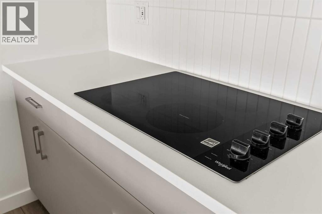 707 Sovereign Common Sw, Calgary, Alberta  T3C 3Y3 - Photo 5 - A2279504