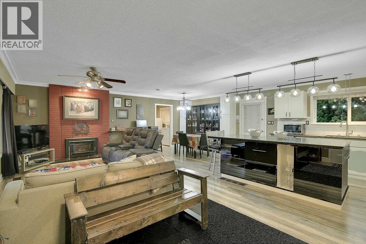 24835 SMITH AVENUE, Maple Ridge, British Columbia