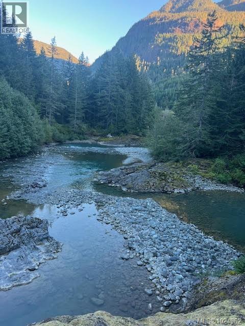 517 Burman Crt, Gold River, British Columbia  V0P 1G0 - Photo 3 - 1024962