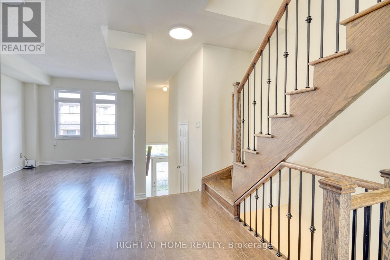 53 Sandwell Street, Vaughan, Ontario  L4H 4R2 - Photo 6 - N12753132