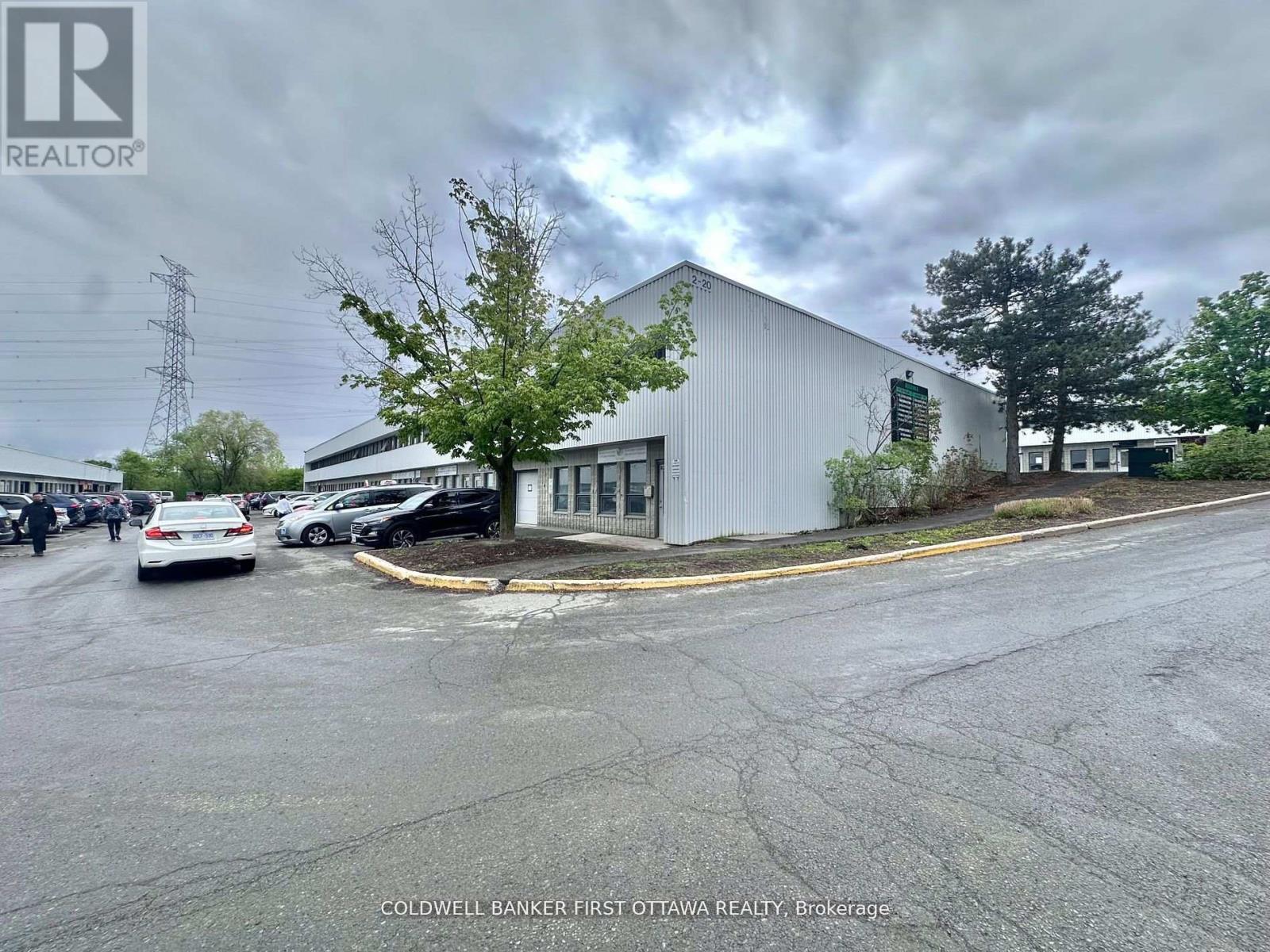 B2 - 2285 St Laurent Boulevard, Ottawa, Ontario  K1G 4Z4 - Photo 3 - X12754424