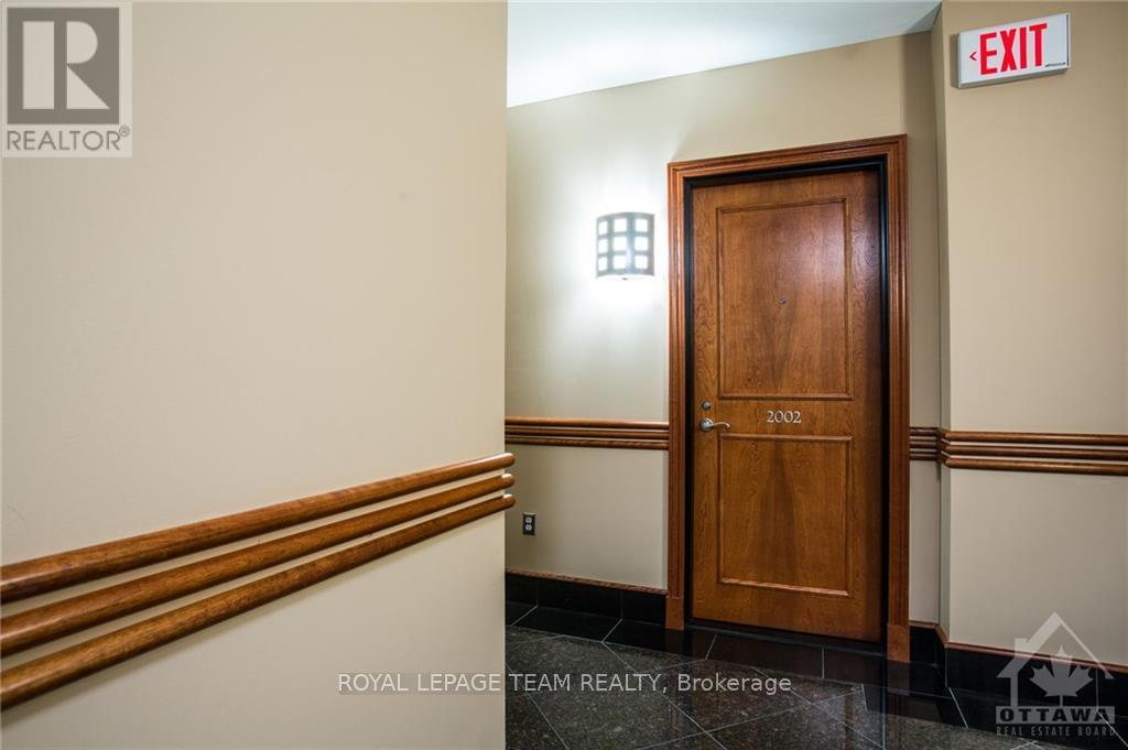 2002 - 570 Laurier Avenue W, Ottawa, Ontario  K1R 1C8 - Photo 4 - X12754426