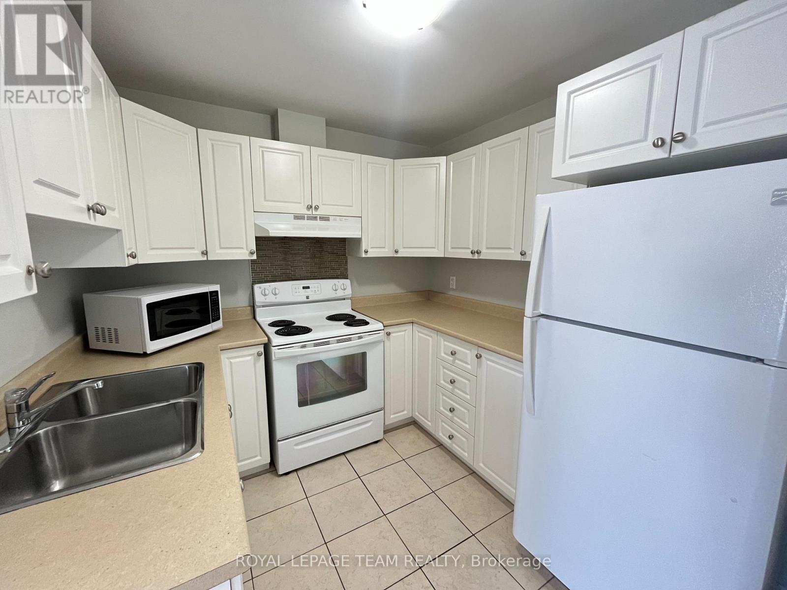 A - 201 Rochester Street, Ottawa, Ontario  K1R 6V1 - Photo 8 - X12754460